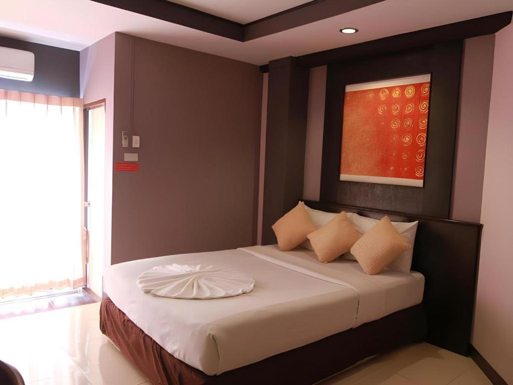 极点大酒店 (Grand Pinnacle Hotel)