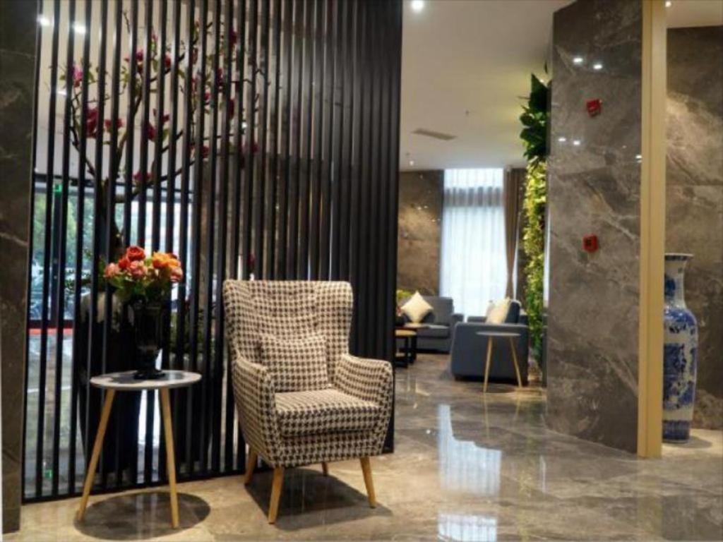 Jinjiang Inn Style Pudong College of Finance and Management Caolu Town Government