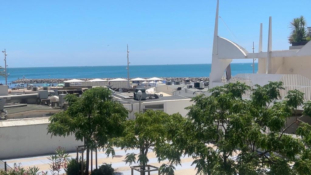 L'épi avec vue Mer -parking en sous sol - wifi - Plage à 50m - 1