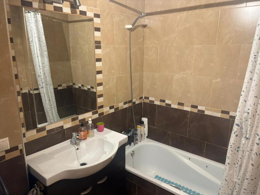 Appartement à deux pas de la Zenia Boulevard - 4
