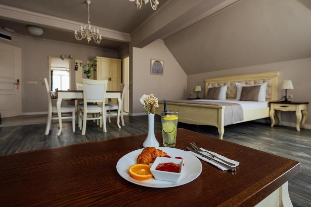 Sunny Castle Hotel - All Inclusive, Beach and Free parking — Kranevo, Dobrich