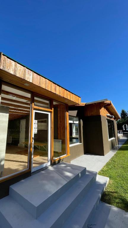 Las Nubes Piscina interior y exterior - 3