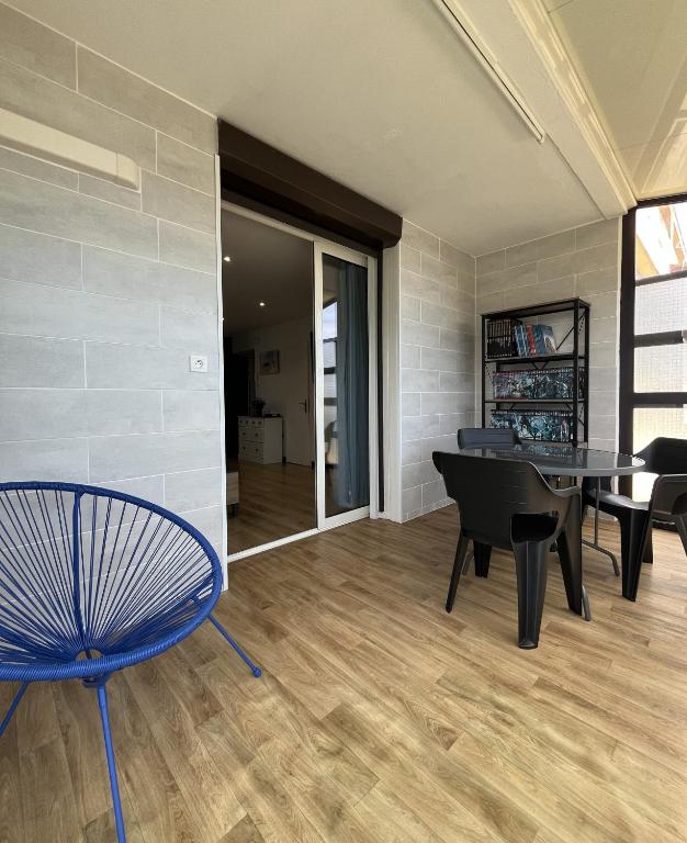 Apt T3 - Front de Mer - Parking - Tout Confort - 5