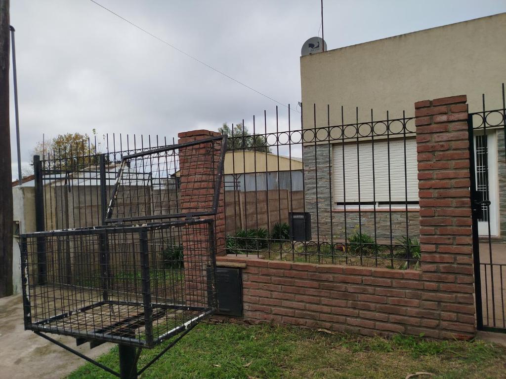 Casa amplia - 1