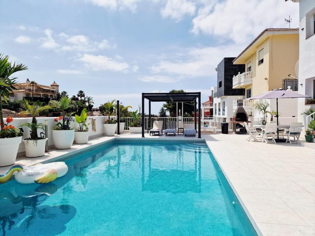 Urogallos Garden Villas Terrace Apartment - 1