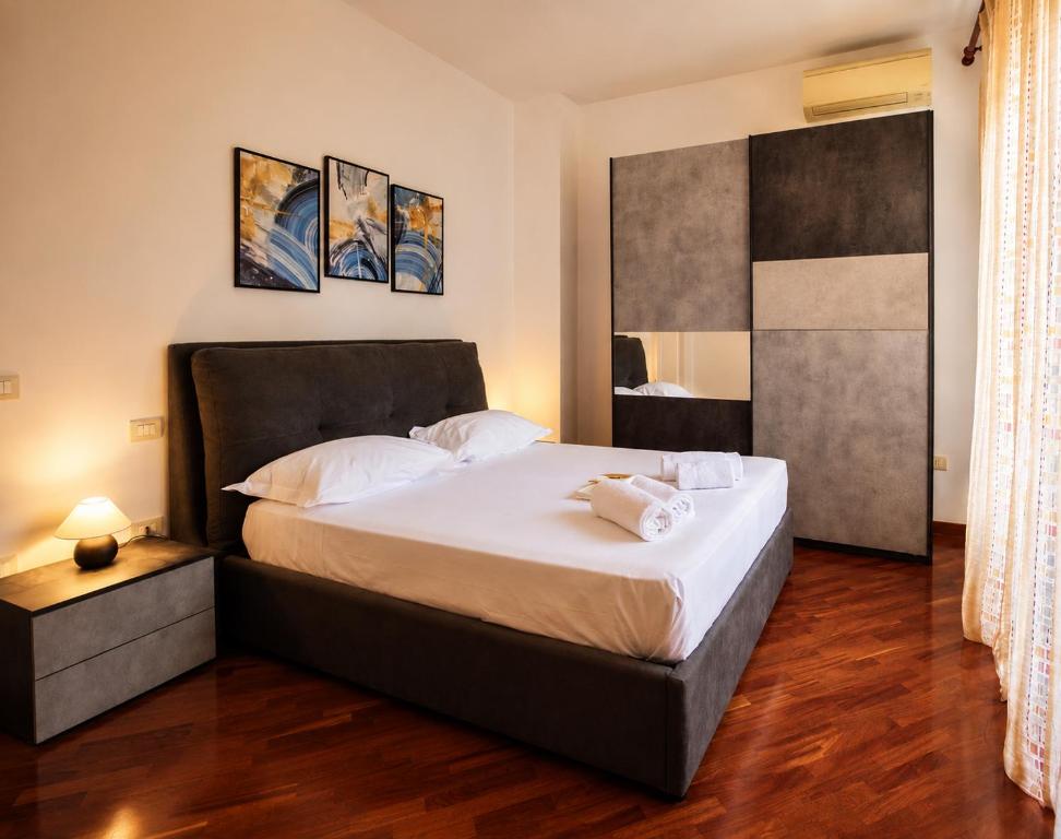 Moodern apartment with Free parking, terrace and Very easy City Access - 1