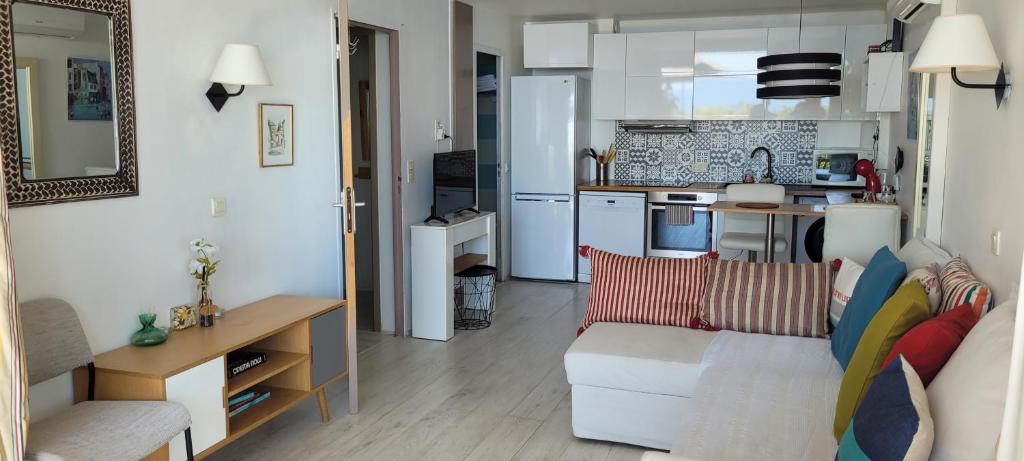 Costa Plana apartment with terrace and sea view - 4