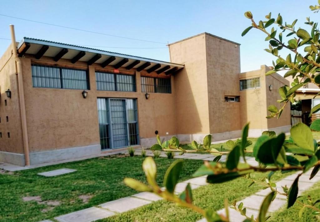 La Isolina Chacras, jardín, parrilla y naturaleza! - 2