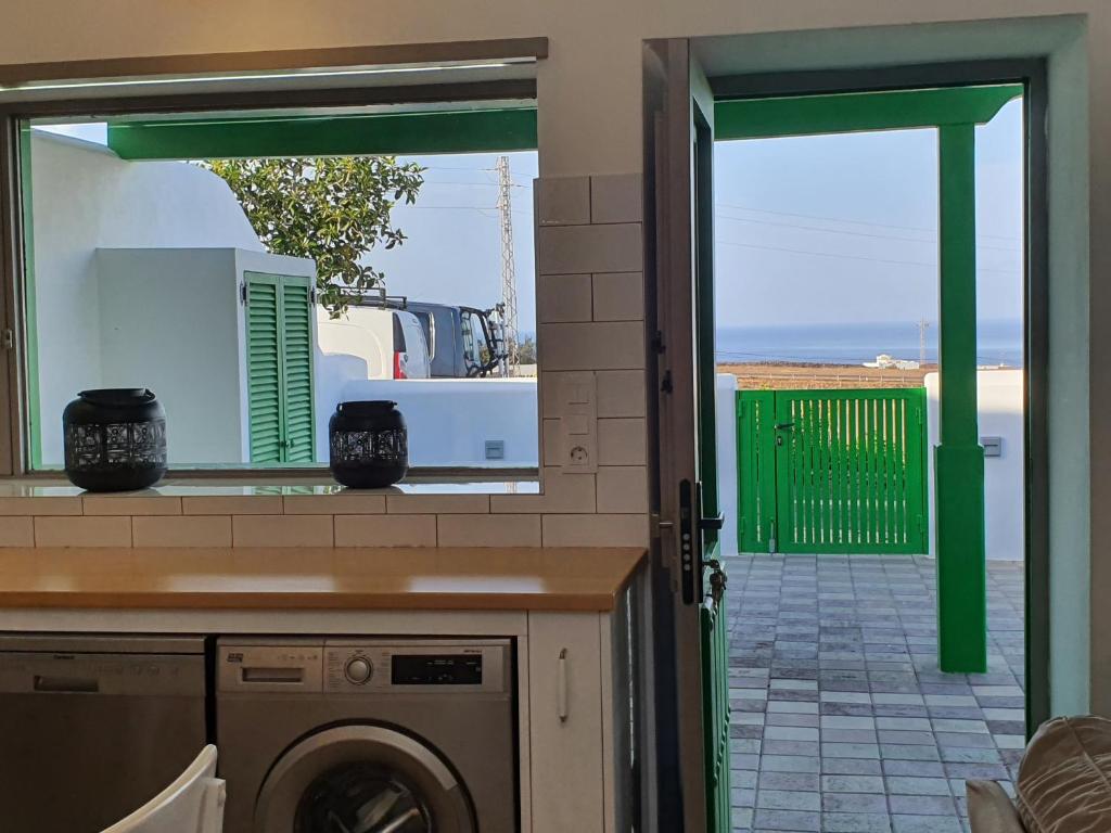 Typical Canarian house with fabulous sea views - 3