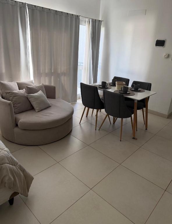 Aura Residence - 3