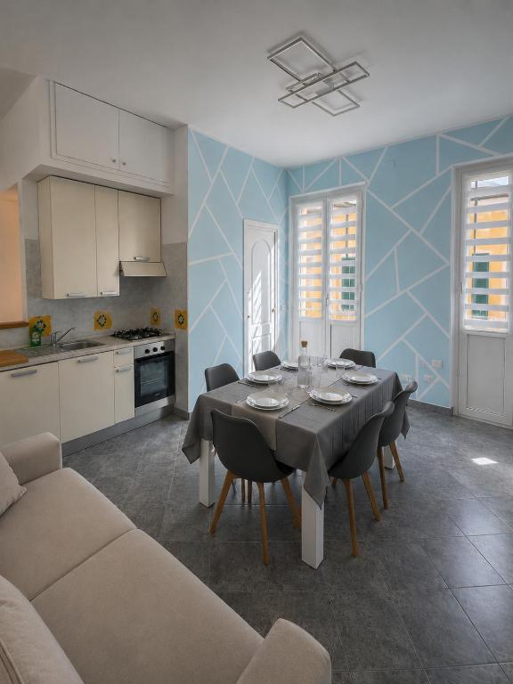 Alassio Attico con Terrazza AC WIFI - 2