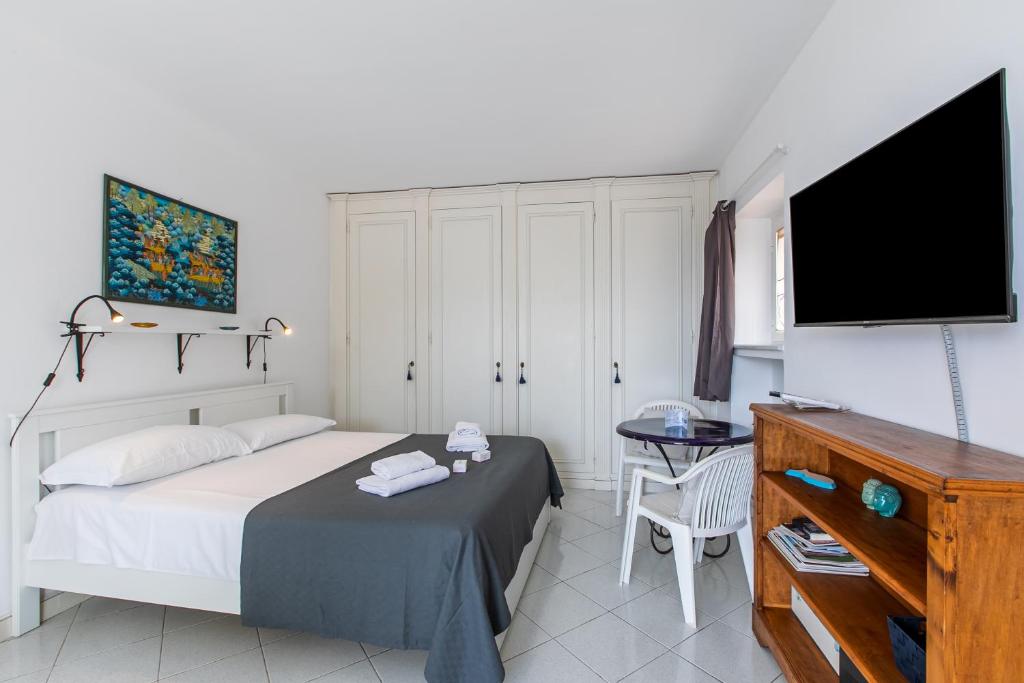 Studio Azur with Sea View Terrace - Happy Rentals - 2
