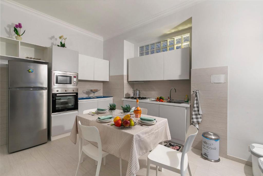 Blue Mermaid of Stresa near the Center - Happy Rentals - 3