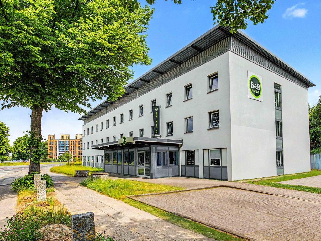 Exterior view, Luebeck City Sued in Lubeck