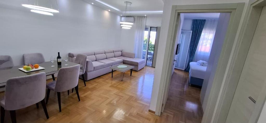 One Bedroom Apartment Urban view - 4