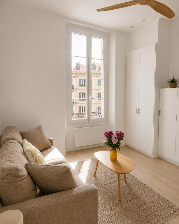 LIONS Renovated studio, unobstructed and wooded view, 700 m from beach - 3