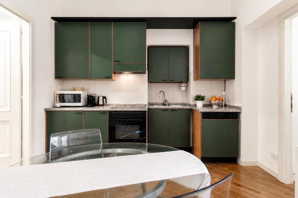 Vittorio Emanuele Apartment - Downtown Como - 3