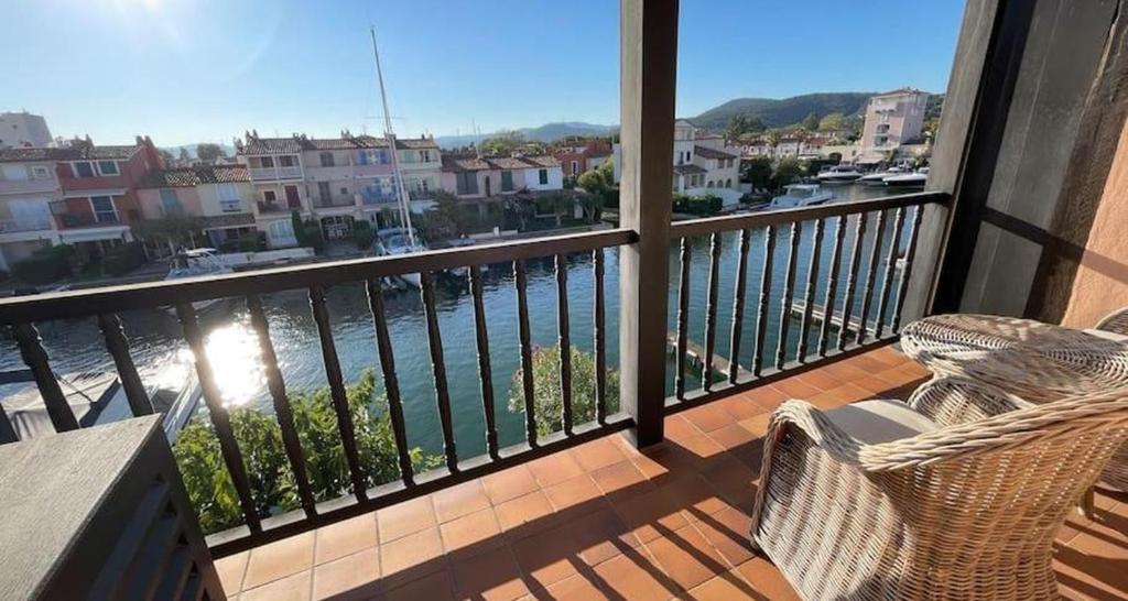 Fisherman's house in the heart of Port Grimaud - 2