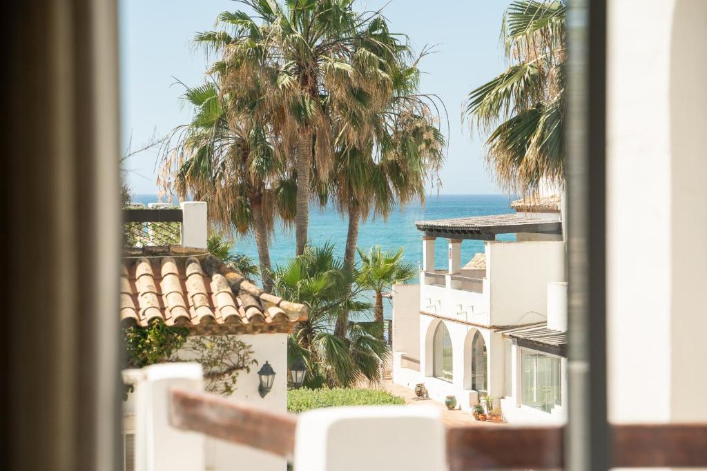 Playa Lucera - Front Line Beach Apartment - 2