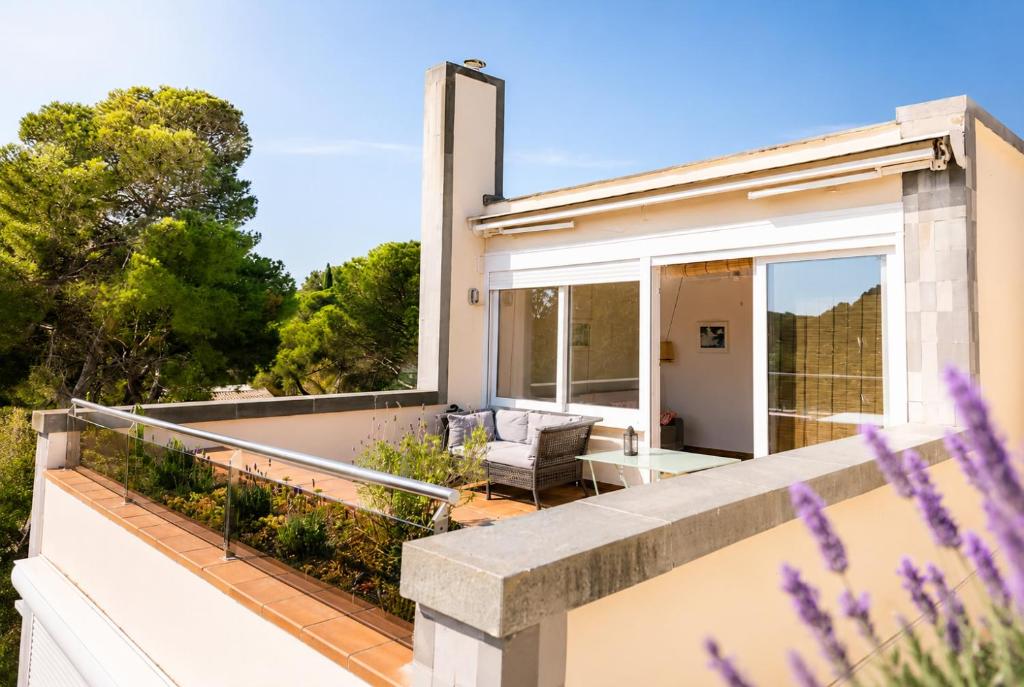 Precioso ático ideal parejas con vistas - 1