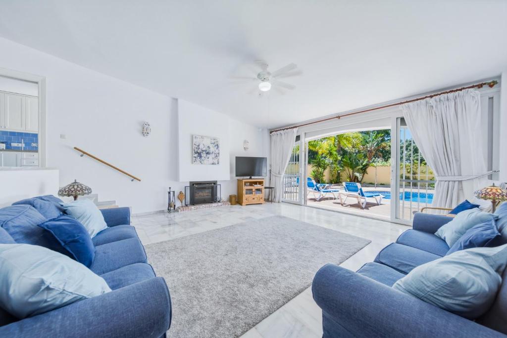 S08 Single level villa with a private pool - 4