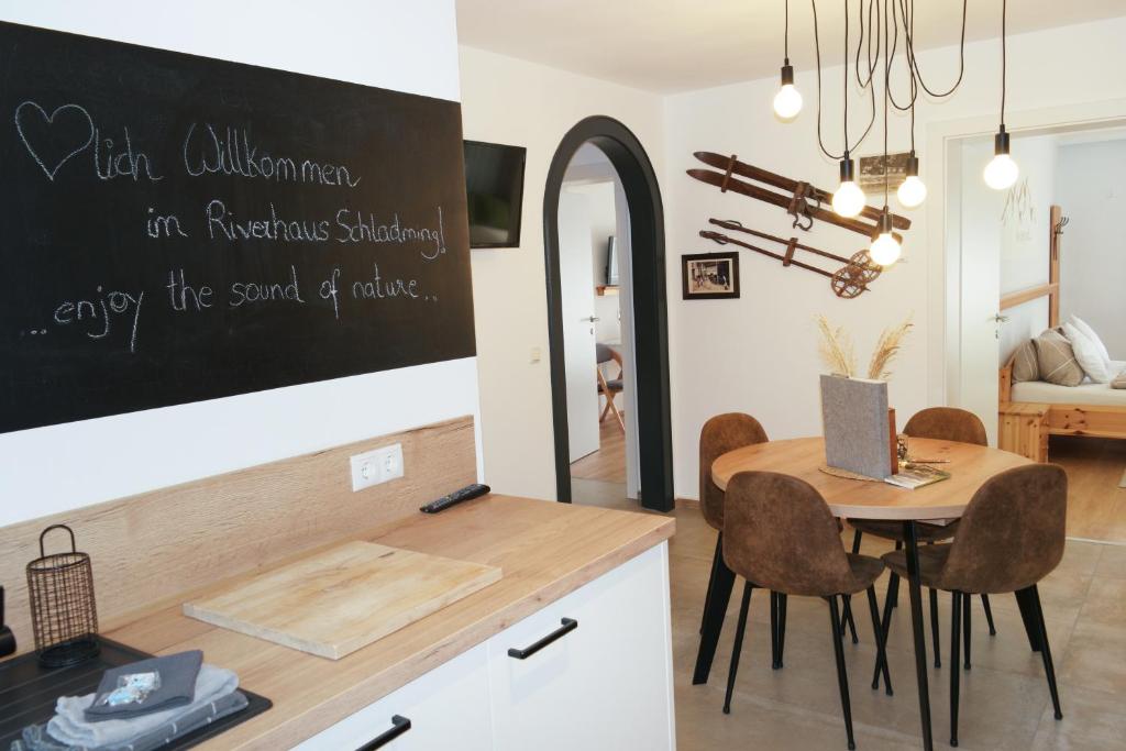 Riverhaus - 2