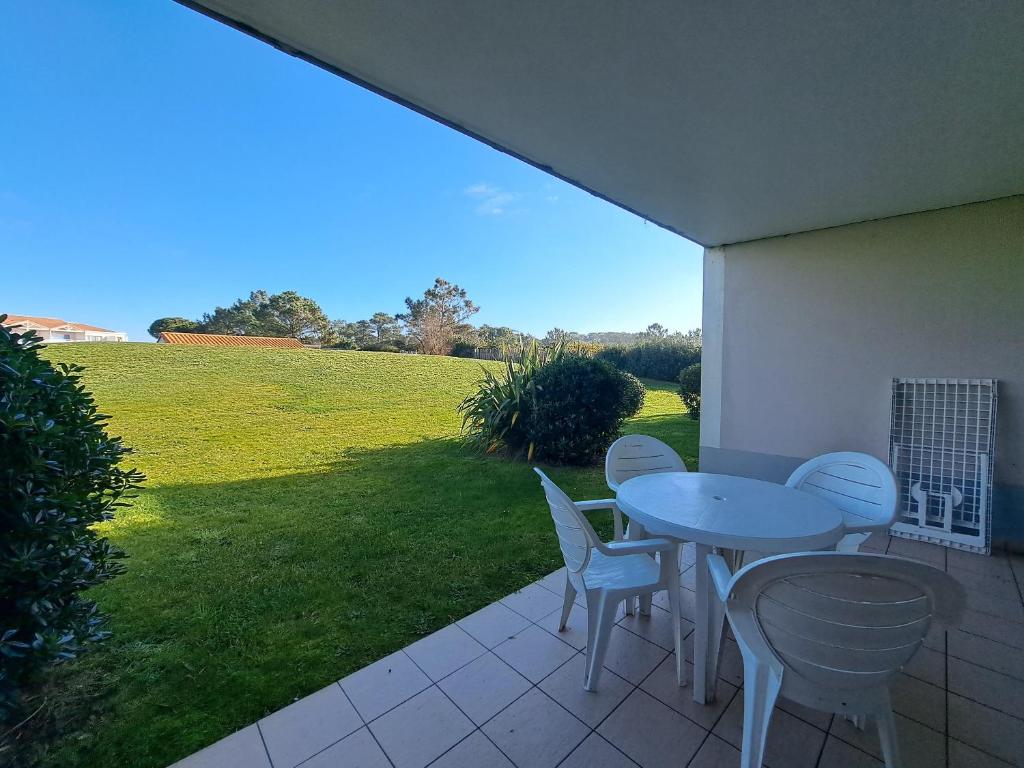 Appartement rez-de jardin avec terrasse - 3