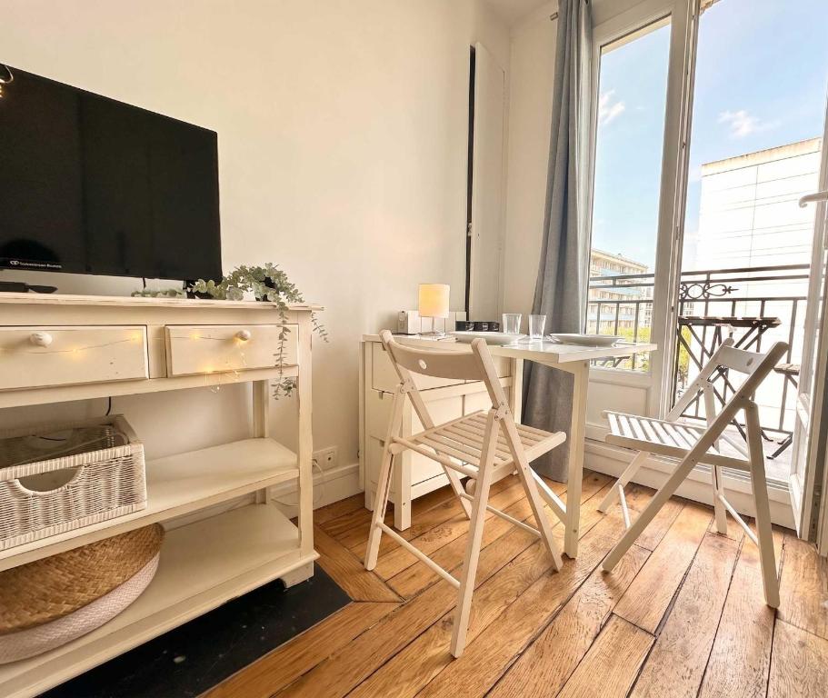 New 702 Suite Piscine - Cosy Apartment Paris Center - 2
