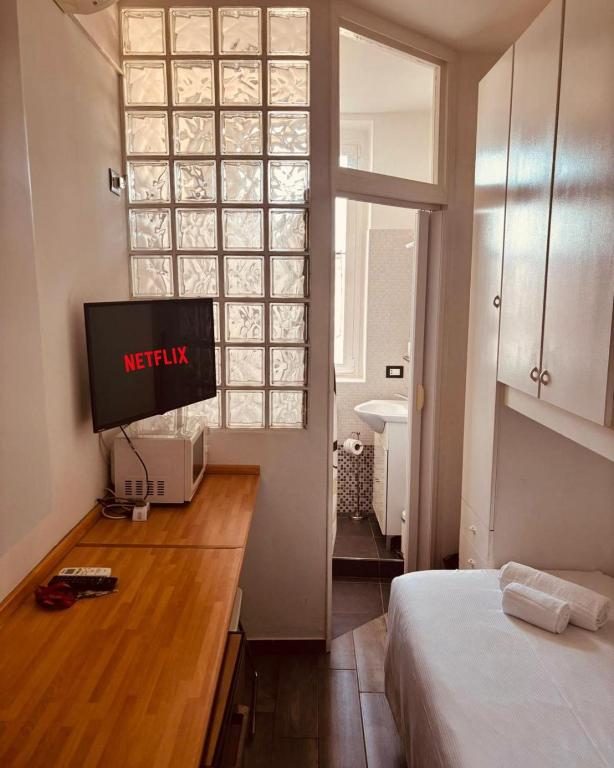 Studio in zona Loreto vicino metro MM1 e MM2 - Lippino - 1