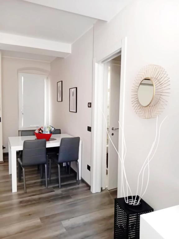 A few steps from lake Como, Central Beautiful flat - 4