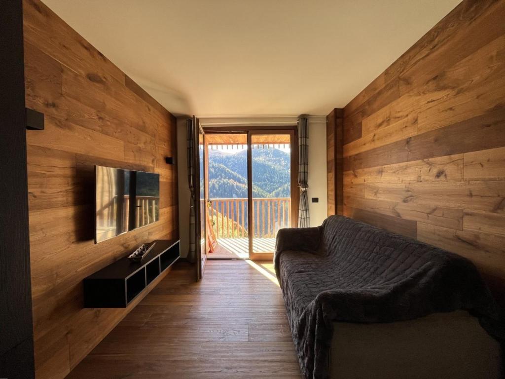 Chalet Del Borgo 24 Apartment - 1