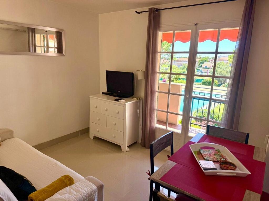 Les Bastides de la Mer, a poolside family retreat - 1