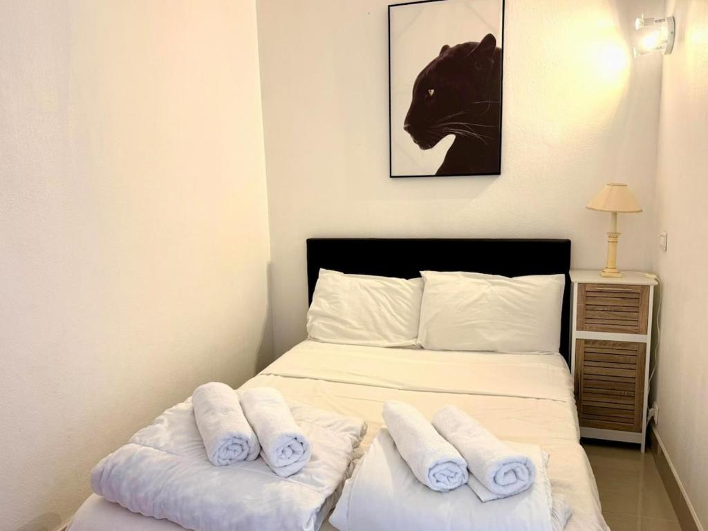 Les Bastides de la Mer, a poolside family retreat - 2