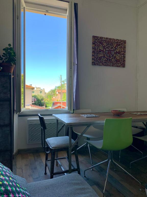 2p rénové dans bel immeuble Niçois de Caractère - 4