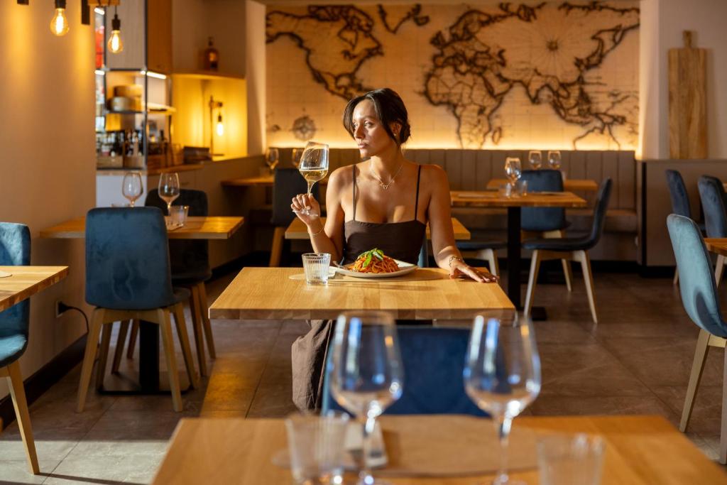Hi Hotels Riva del Garda - 4