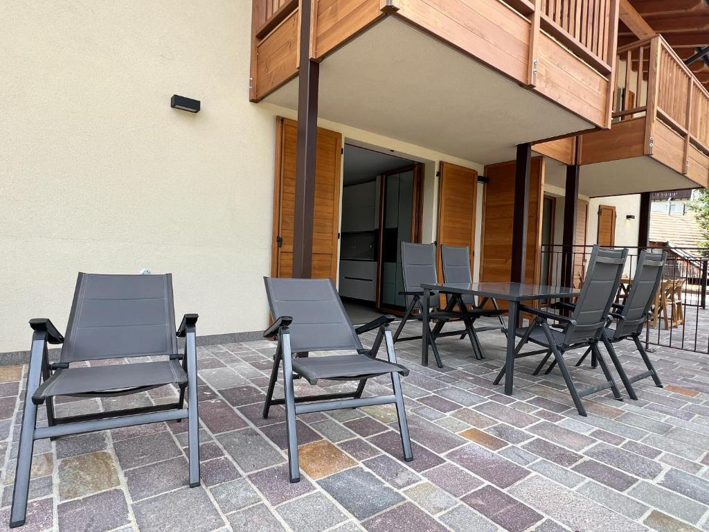 Costa Modern Suite - 3