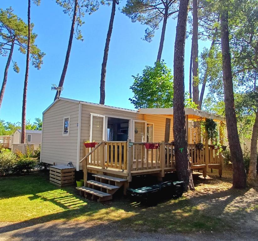 Mobil-home climatisé - Terrasse et portillon - proche océan - 1