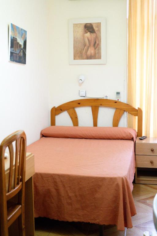 Hostal Fuentesol - 1