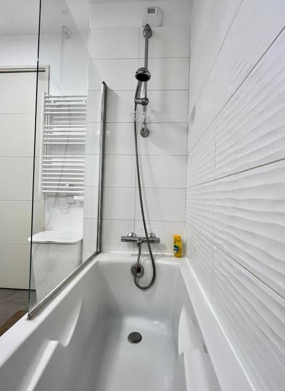 Apartment with Pool & Large Terrace - 5