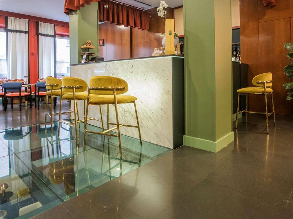 Bar/lounge