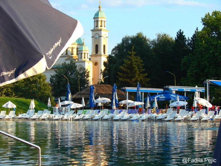 Apartment Monzuik near the lake photo