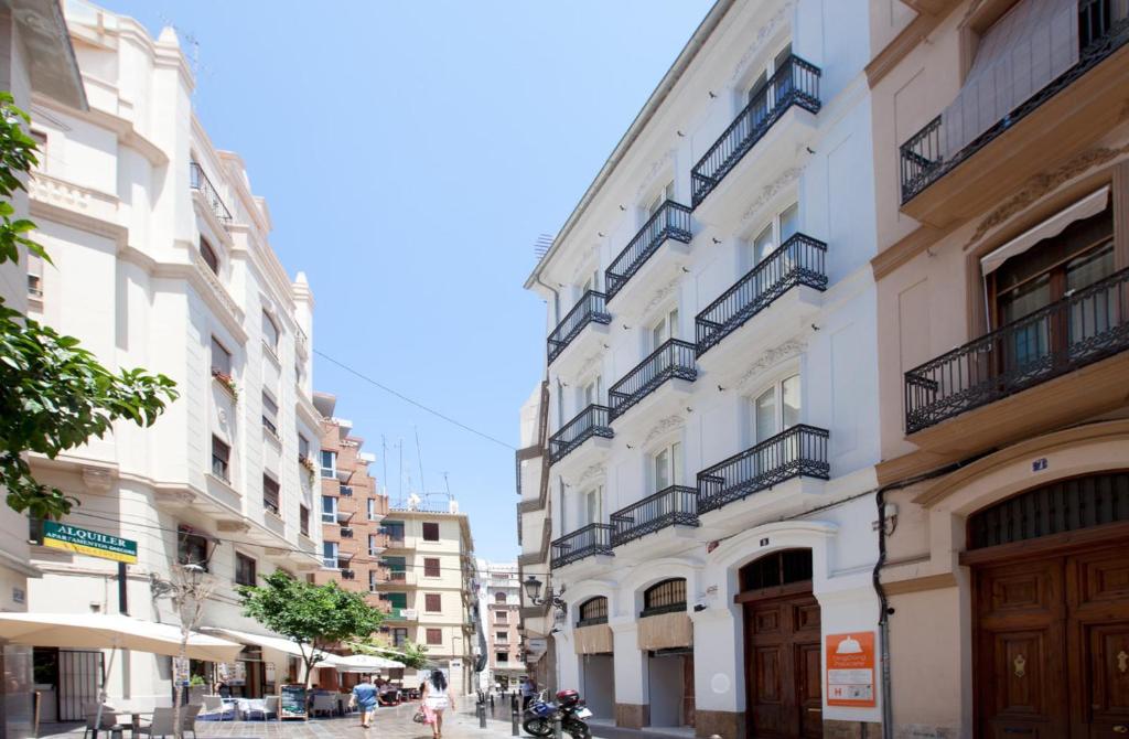 Cosy Rooms Embajador Booking Cosy Rooms Embajador Booking