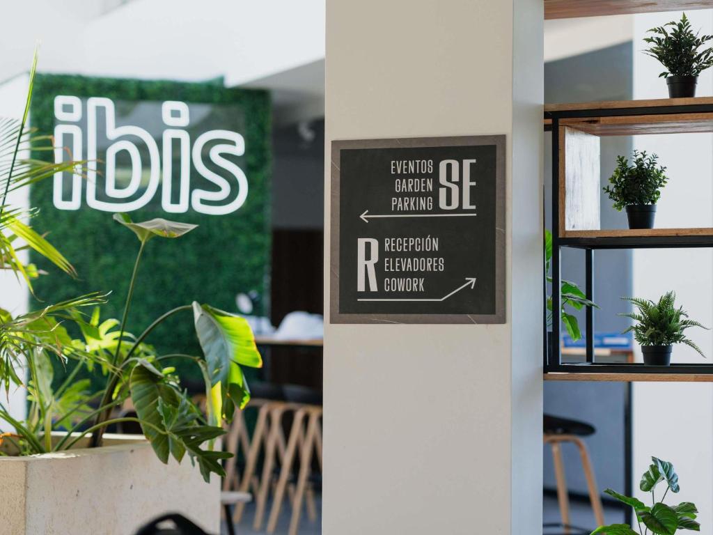 Ibis Puerto General San Martin - 1