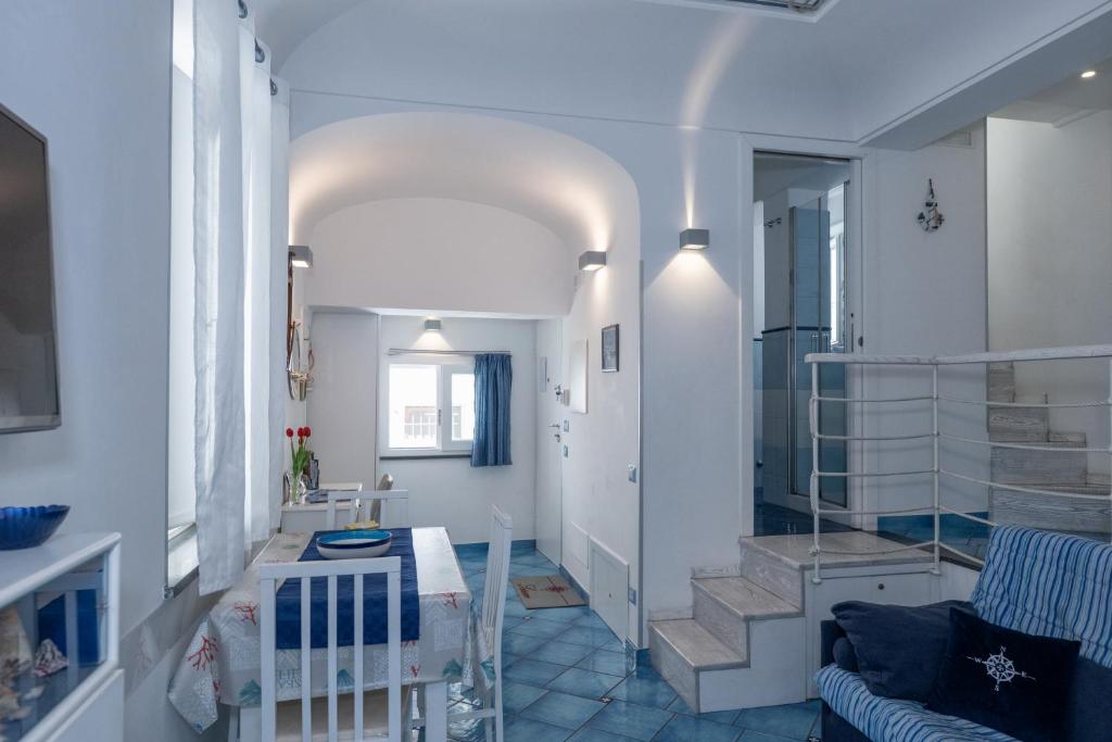 Scirocco - amazing apartment with terrace in city center - 2