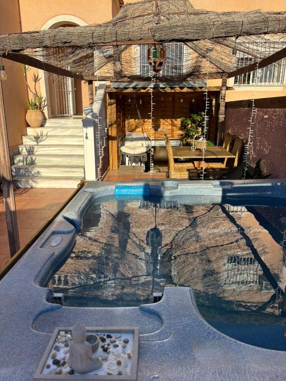 Bungalow en la Playa con Terraza Soleada, Jacuzzi, Solarium, Piscina comunitaria - 1