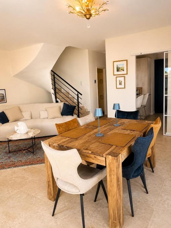 Villa contemporaine avec piscine privée - 2