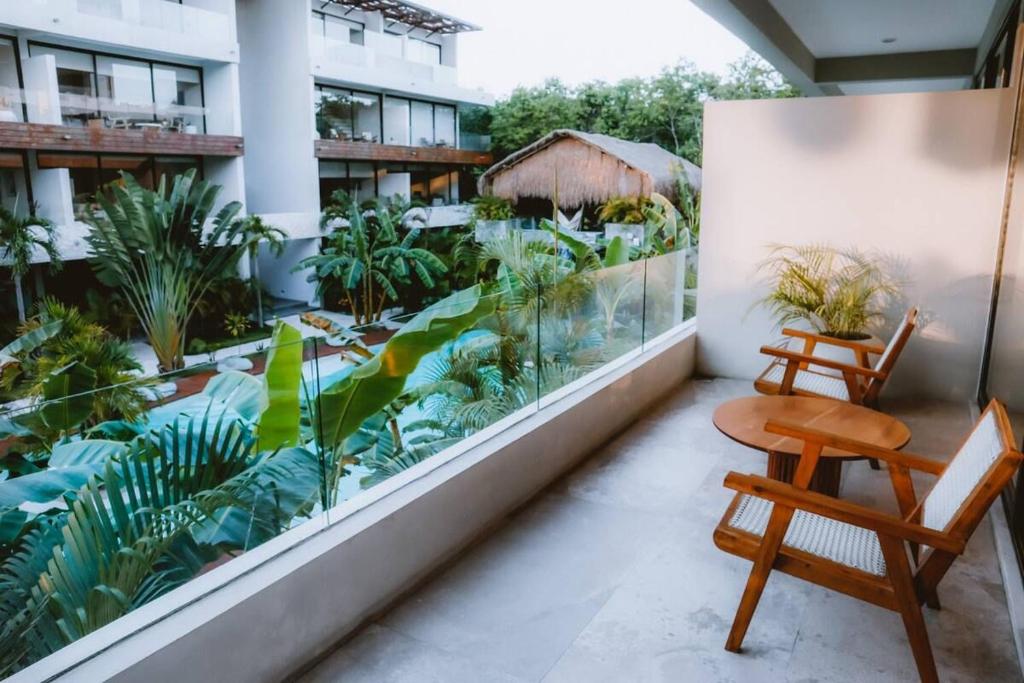 Condominio boho de lujo en La Veleta Alberca y terraza - 2