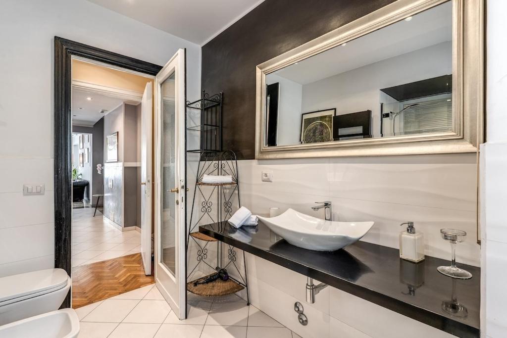 Luxury Property in Vatican Area-HANINI HOUSE- - 2