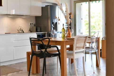 Large renovated apartment with sea view 2 bedrooms parking - 3