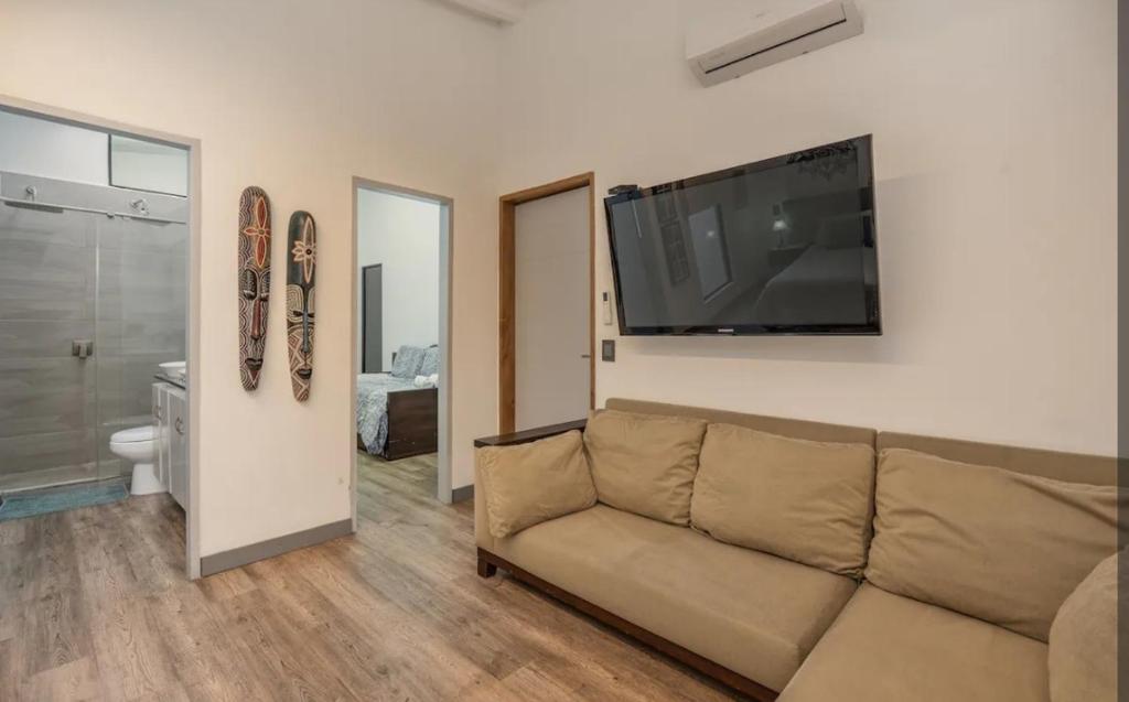 Apartamento muy bien ubicado, en el corazón del Poblado, Medellín muy fresco, aire acondicionado - 1